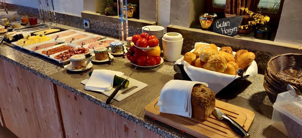 Hotel Neue Hoehe Klingenberg Экстерьер фото
